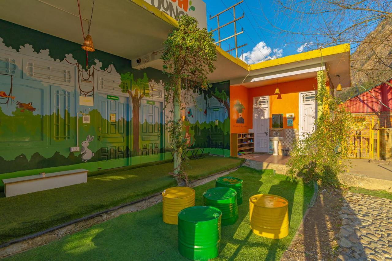 Jungle Hostel By Whoopers Касоль Экстерьер фото